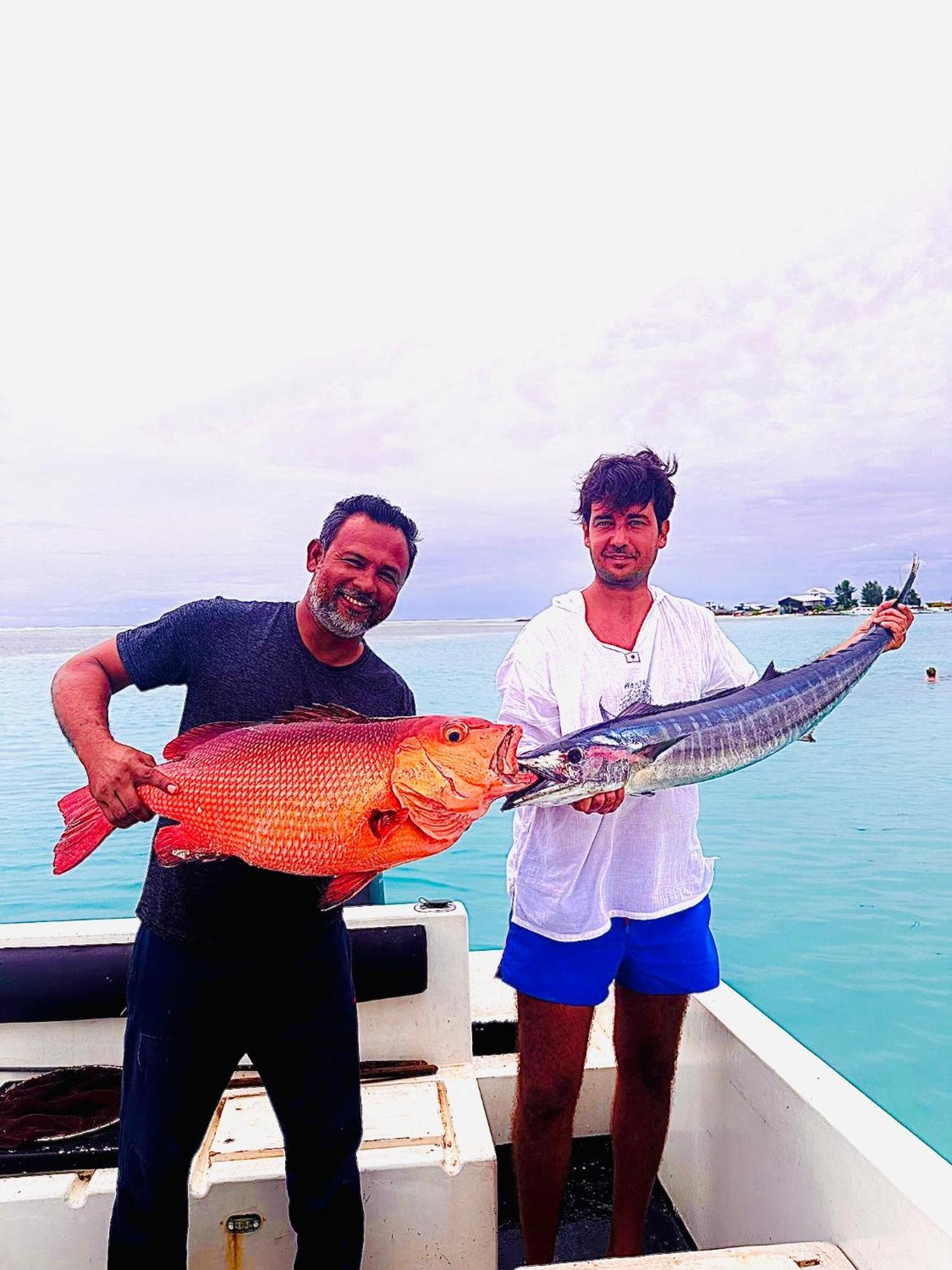 Infinity Dhiffushi Hotel Exterior photo